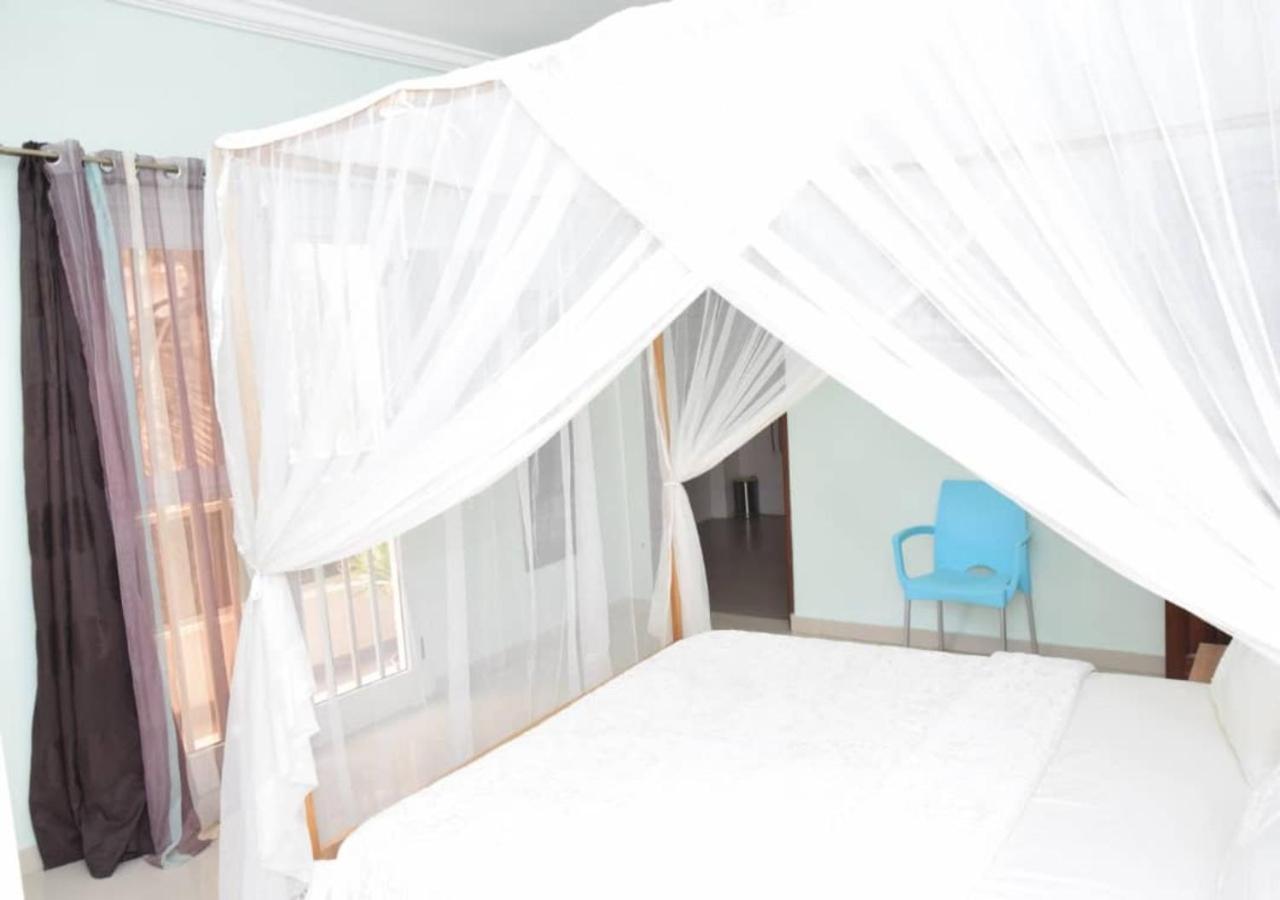 Chez Ouly Daire Dakar Dış mekan fotoğraf